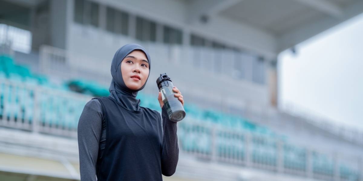 Manfaat dan Mitos Minum Air Dingin Setelah Berolahraga Lari